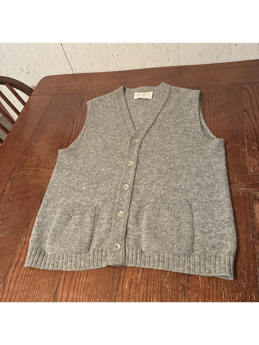 Jantzen Wool Cardigan Vest Sweater Men's M Gray Buttons Pockets Made In USA VTG